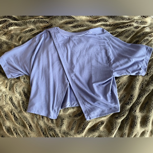 Athleta soft blue tie back tee size medium - Picture 2 of 5